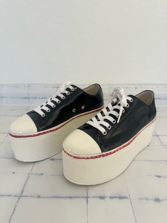 Marni Shoes - Marni Platform Lace-Up Sneakers in Black and White with Red Stripe